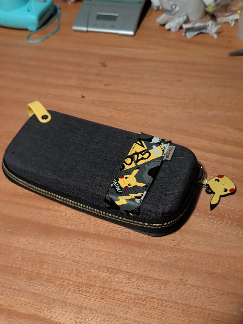 Rare POKEMON Pikachu Nintendo Switch Gameboy Carrying Case Bag